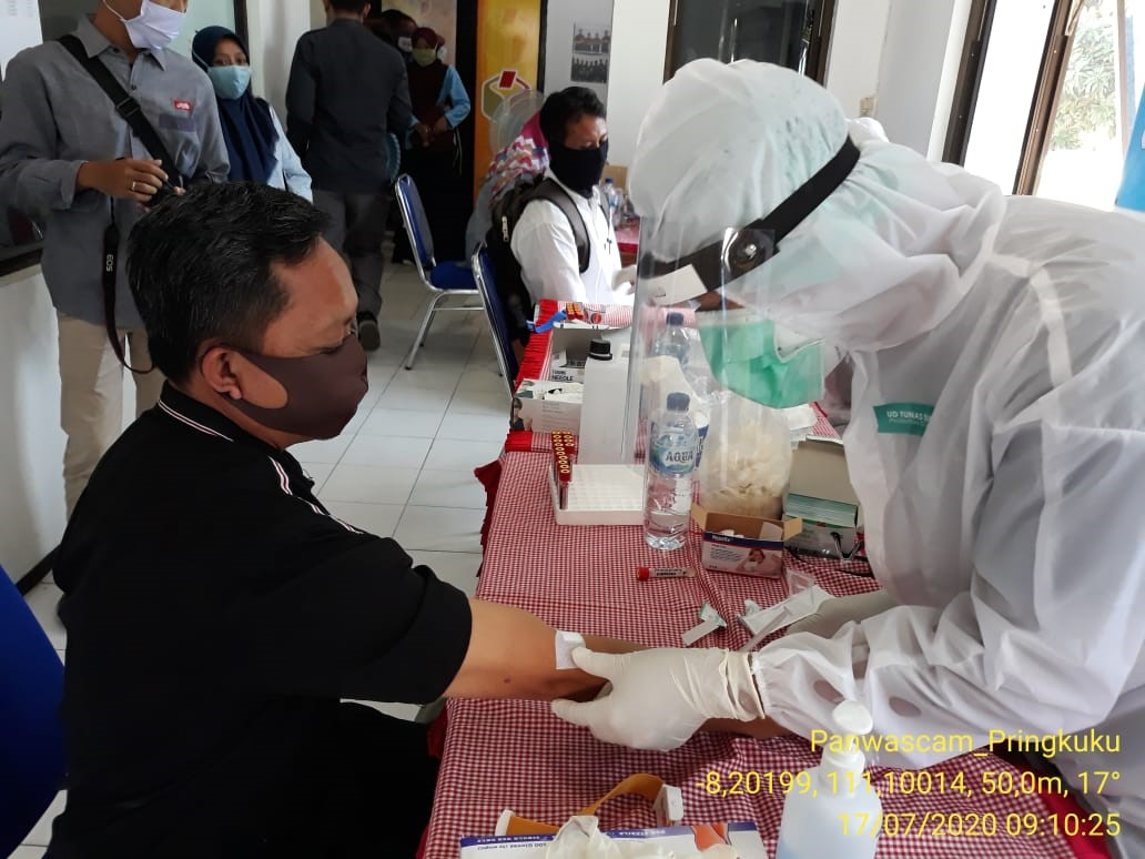 Demi Memantapkan Tugas Pengawasan Seluruh Jajaran Panwaslu Pringkuku Jalani Rapid Test