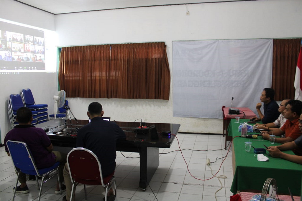 Physical Distancing, Bawaslu Pacitan Gelar Video Conference (Vidcon) Bersama 12 Panwaslu Kecamatan Se-Kabupaten Pacitan