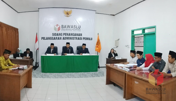 Bawaslu Kabupaten Pacitan Gelar Sidang Perdana 