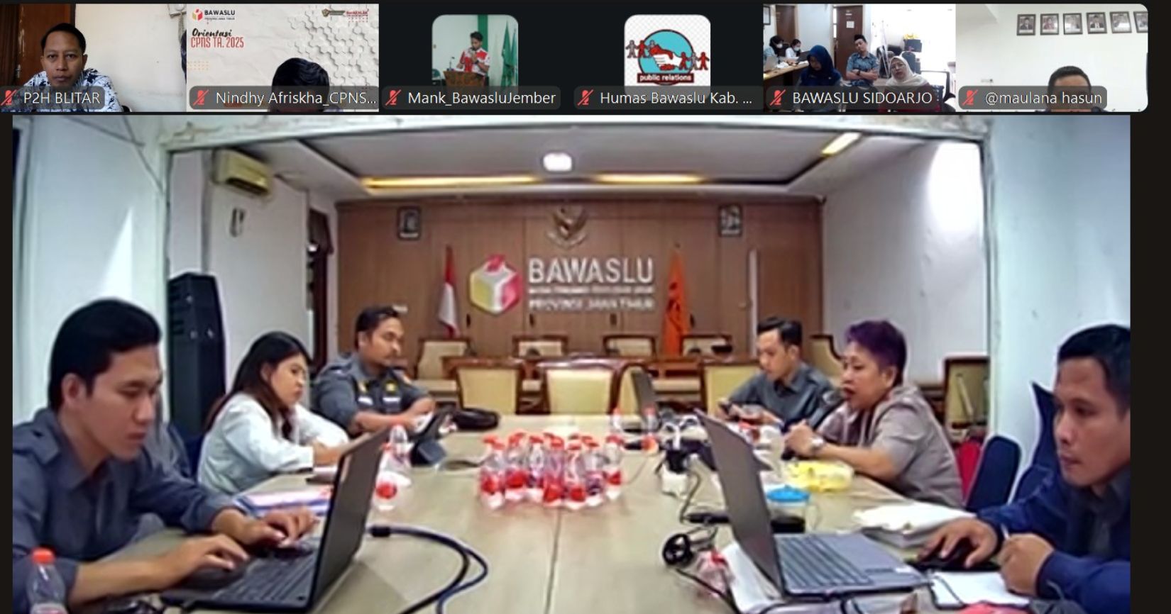 Bawaslu Kabupaten Pacitan, mengikuti rapat yang dipimpin oleh Anggota Bawaslu Provinsi Jawa Timur Eka Rahmawati, Selasa 24 Juni 2025.