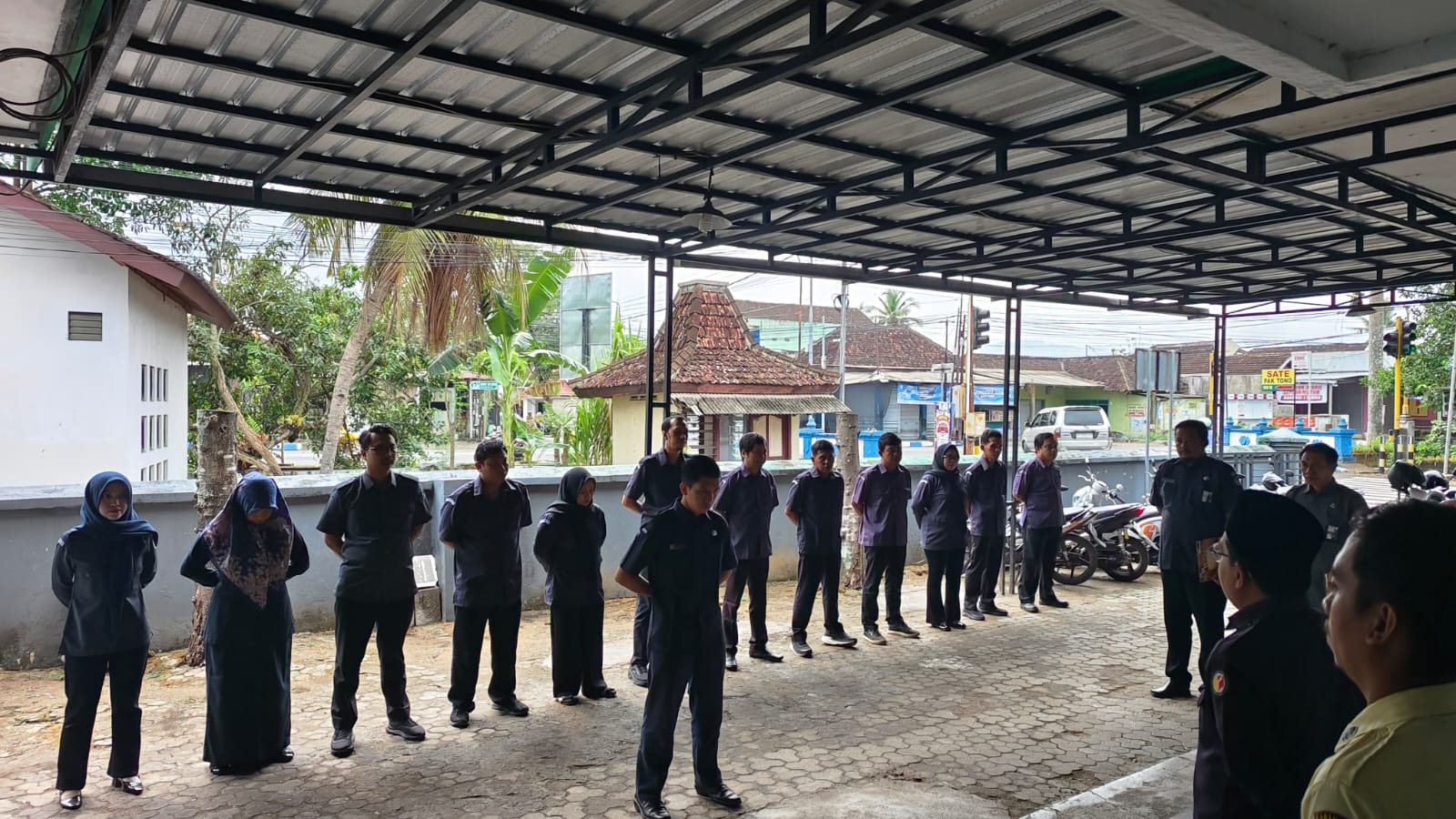 Apel Pagi Bawaslu Pacitan, Syamsul Arifin Tekankan Pentingnya Kode Etik dan Integritas Pegawai