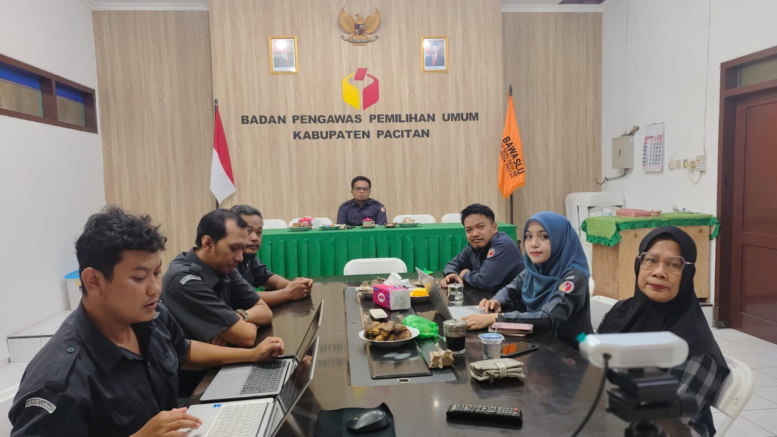 Jaga Integritas, Wujudkan Akuntabilitas: Bawaslu Pacitan Ikuti Sosialisasi Pendampingan Proses Hukum