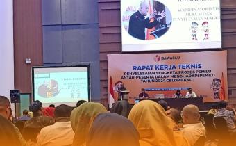 Siap Hadapi Sengketa Antar peserta Pemilu, Bawaslu Pacitan Ikuti Rakernis di Makassar