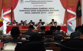 Bawaslu Pacitan Hadiri Pelantikan Pimpinan Definitif DPRD Kab. Pacitan  Masa Jabatan 2019 – 2024