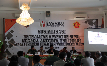 Ketua Bawaslu Provinsi Jatim Berikan Wejangan Pada TNI/Polri di Pacitan