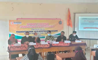 Bawaslu Pacitan Berikan Kursus Pengawas Partisipatif Mahasiswa INISMUH Pacitan.