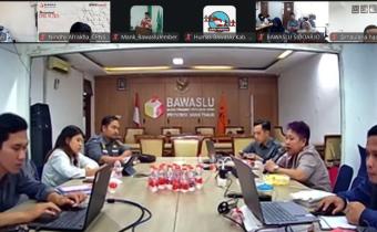 Bawaslu Kabupaten Pacitan, mengikuti rapat yang dipimpin oleh Anggota Bawaslu Provinsi Jawa Timur Eka Rahmawati, Selasa 24 Juni 2025.