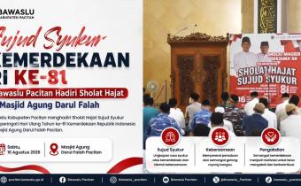 Sujud Syukur Kemerdekaan RI ke-81, Bawaslu Pacitan Hadiri Sholat Hajat di Masjid Agung Darul Falah